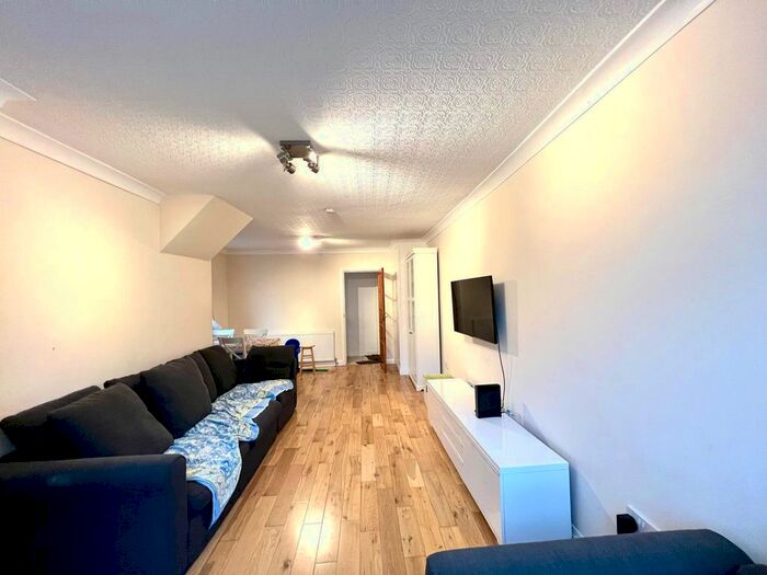 2 Bedroom Semi-Detached House To Rent In Saxon Avenue, Feltham, TW13