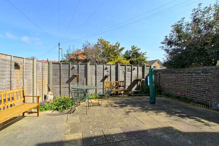 1 Bedroom Flat For Sale In Richmond Avenue West, Aldwick, Bognor Regis, West Sussex, PO21