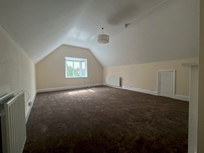 1 Bedroom Flat To Rent In Addiscombe Road, Croydon, CR0