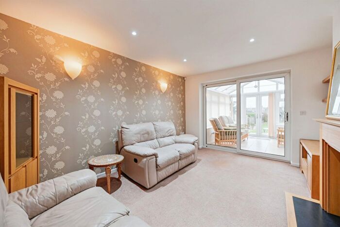 2 Bedroom Detached Bungalow For Sale In Farnway, Darley Abbey / Allestree, Derby, DE22