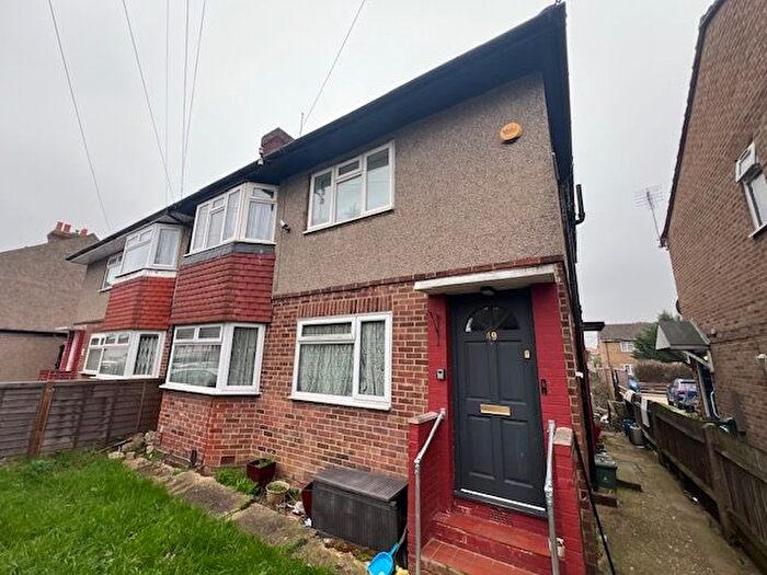 2 Bedroom Maisonette For Sale In Angel Lane, Hayes, UB3