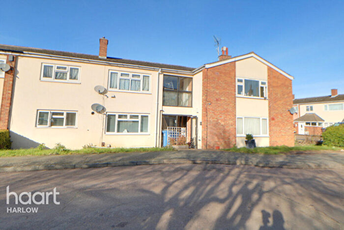 2 Bedroom Flat For Sale In The Fortunes, Harlow, CM18