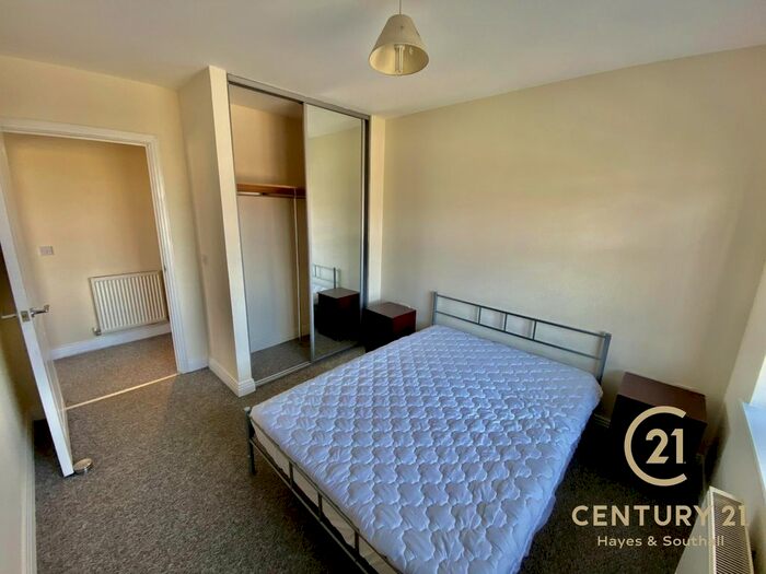 1 Bedroom Flat To Rent In Waterloo Road, Cowley, Uxbridge, UB8