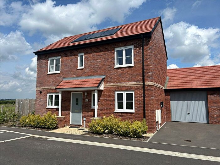 3 Bedroom Detached House To Rent In Oaklands Drive, North Petherton, Bridgwater, Somerset, TA6
