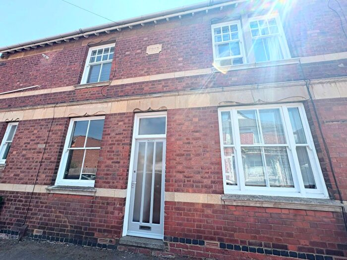 1 Bedroom Flat To Rent In Gladstone Street, Kettering, NN16