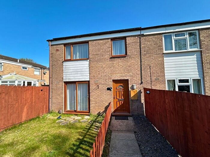 3 Bedroom End Terrace House For Sale In Kingswood Road, Whittleford, Nuneaton, CV10