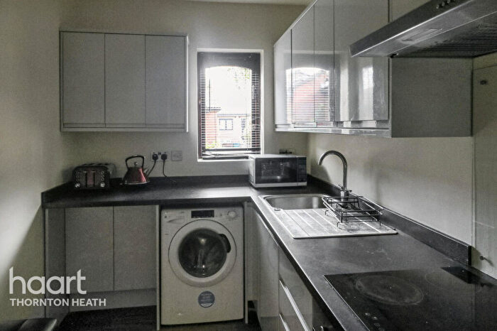 1 Bedroom Bungalow For Sale In Bletchingley Close, Thornton Heath, CR7