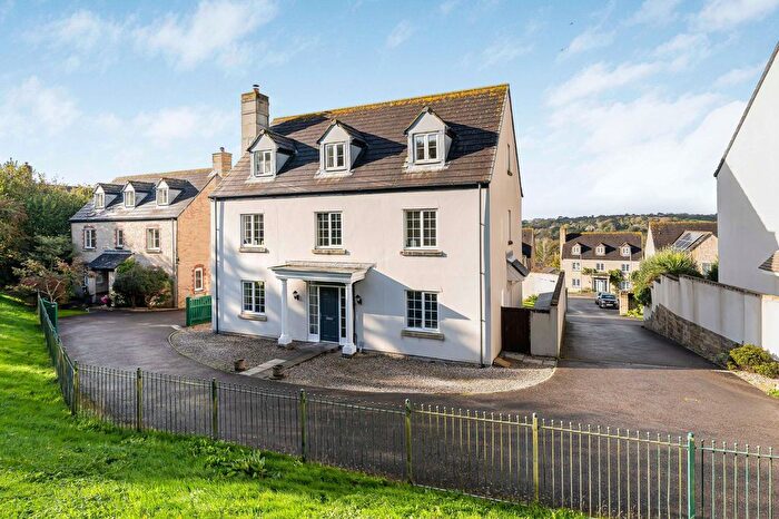 6 Bedroom Detached House For Sale In Treffry Road, Truro, TR1