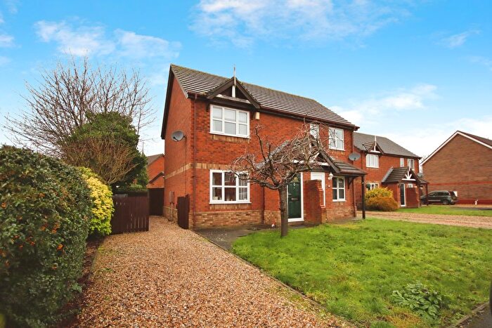 2 Bedroom Semi Detached House For Sale In Greenholme Close, Lincoln, LN2