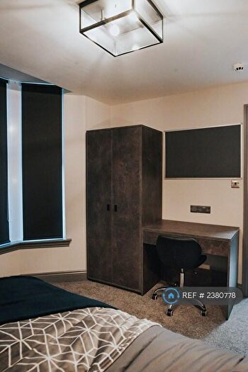 6 Bedroom Terraced House To Rent In Adelaide Road, Kensington, Liverpool, L7