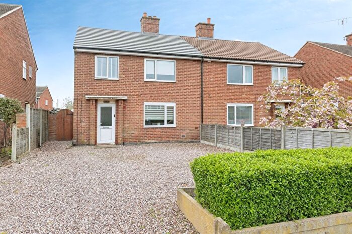 3 Bedroom Semi Detached House For Sale In Shenton Road, Barwell, Leicester, LE9