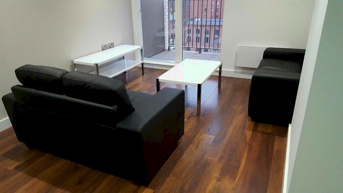 2 Bedroom Flat To Rent In Cambridge Street, Manchester, M1