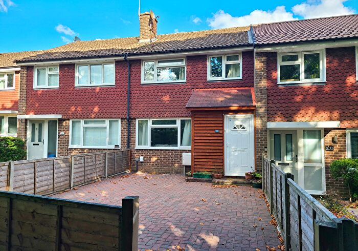 3 Bedroom Terraced House For Sale In Richmond Close, Calmore, SO40