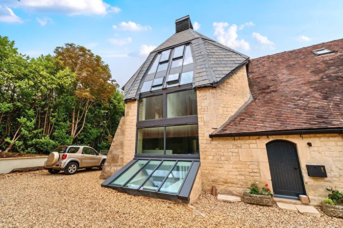 4 Bedroom Detached House For Sale In Tetbury Lane, Stroud, GL6