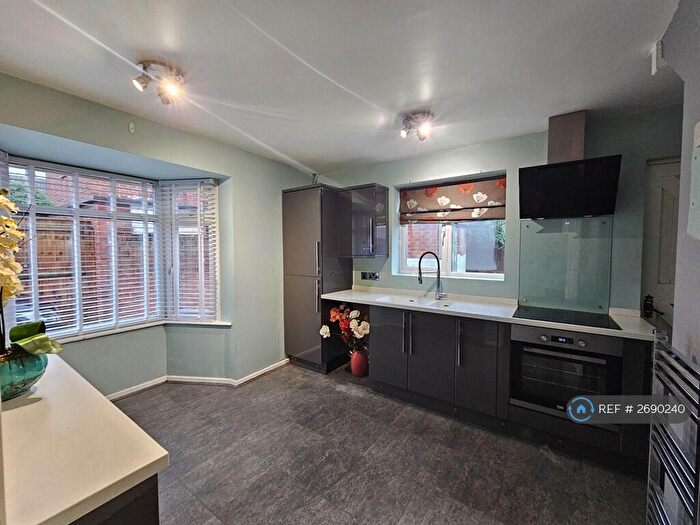 2 Bedroom Semi-Detached House To Rent In Waddingworth Grove, Lincoln, LN2