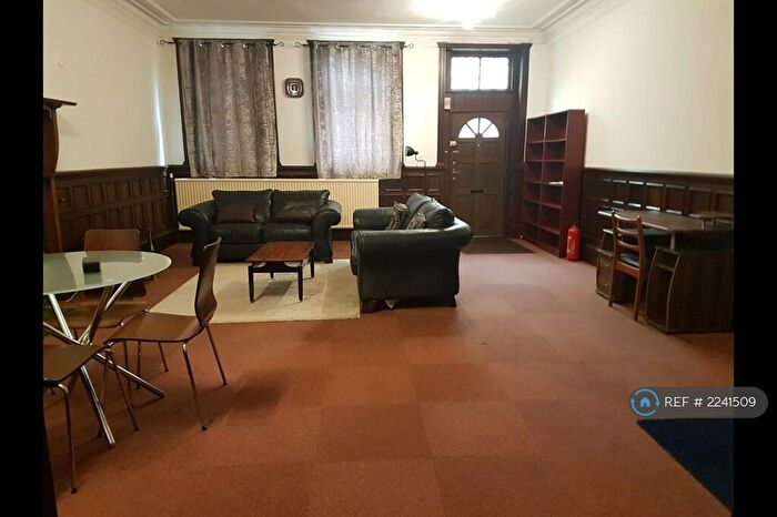 1 Bedroom Flat To Rent In Kingsborough Gardens, Glasgow, G12