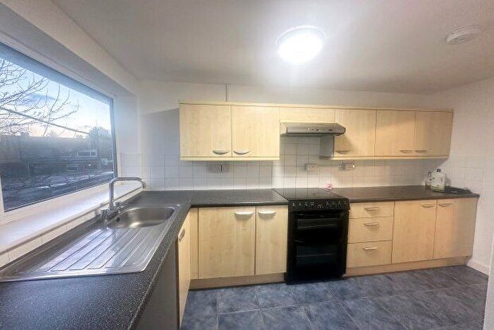 2 Bedroom Maisonette To Rent In Meadow Road, Nottingham, NG9