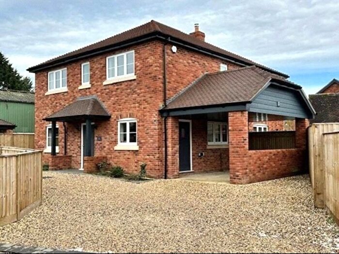4 Bedroom Detached House For Sale In Oxford Road, Chieveley, Newbury, Berkshire, RG20