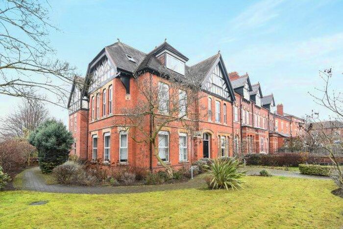 2 Bedroom Flat To Rent In Ombersley Road, Worcester, WR3