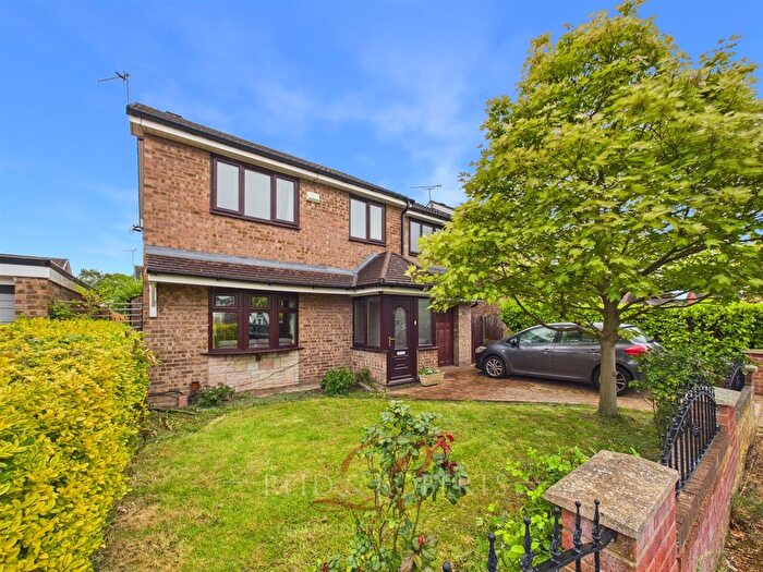 3 Bedroom Detached House For Sale In Bedford Avenue East, Whitby, Ellesmere Port, CH65