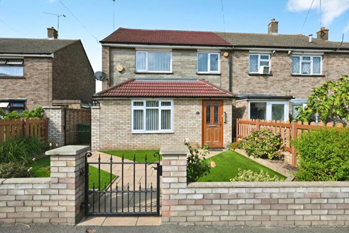 3 Bedroom End Of Terrace House For Sale In Martin Road, Aveley, South Ockendon, Essex, RM15
