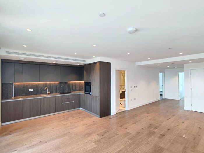 2 Bedroom Flat To Rent In Gasholder Place, London, SE11
