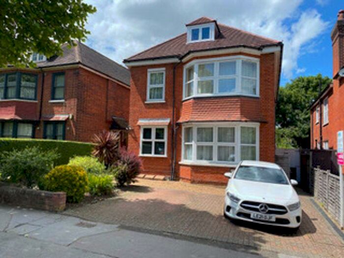 2 Bedroom Flat To Rent In Northampton Road, Croydon, CR0