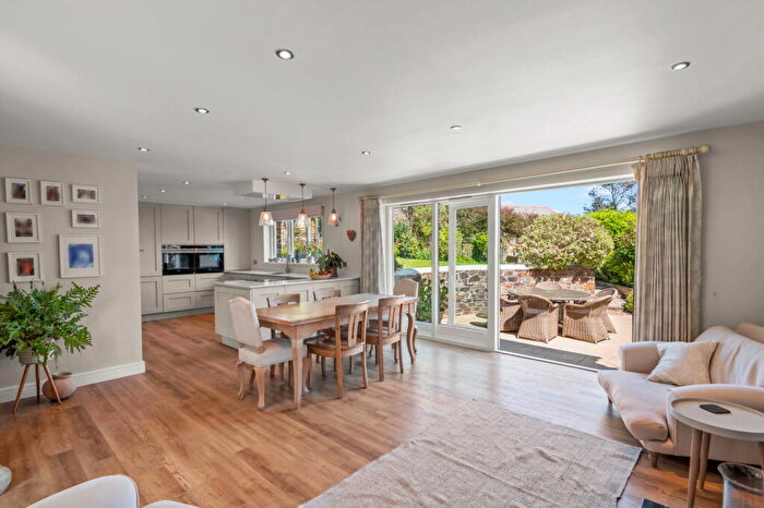 5 Bedroom Detached House For Sale In Masons Yard, Holbeton, South Devon, PL8