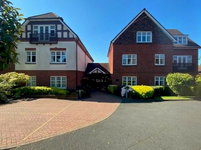 2 Bedroom Flat To Rent In Hill Village Road, Sutton Coldfield, B75