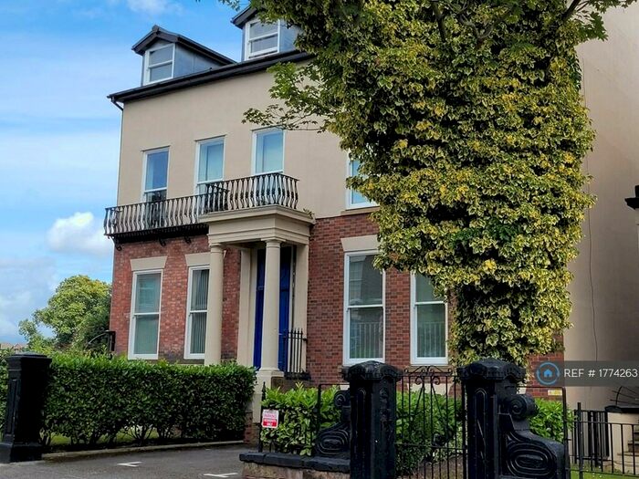 2 Bedroom Flat To Rent In Sandown Lane, Liverpool, L15