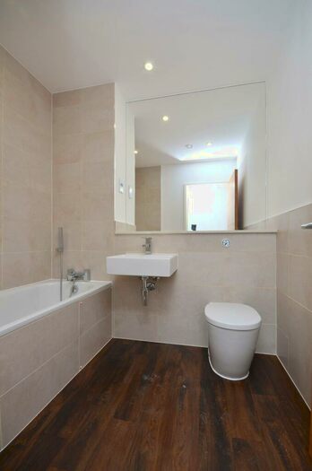 2 Bedroom Flat To Rent In Alexandra Terrace, Guildford, GU1