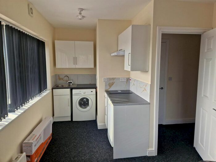 Studio To Rent In Darlaston Road, Darlaston, Wednesbury, WS10