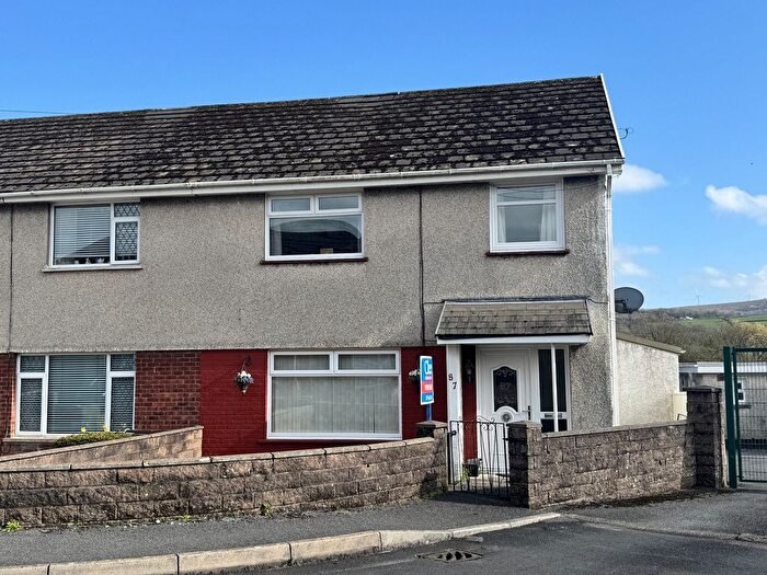 3 Bedroom Semi Detached House For Sale In Heol Llwchwr, Ammanford, Carmarthenshire., SA18