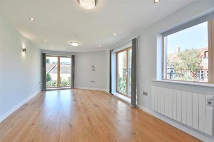 1 Bedroom Flat To Rent In Mora Road, Cricklewood, NW2