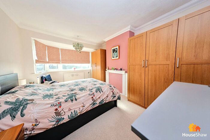 3 Bedroom Semi-Detached House For Sale In Westover Road, Downley, High Wycombe, HP13