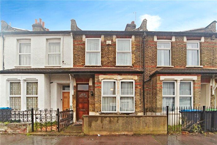 2 Bedroom Terraced House For Sale In Priory Road, Croydon, Surrey, CR0