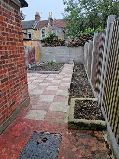 3 Bedroom Terraced House To Rent In Arragon Road, Eastham London, E6