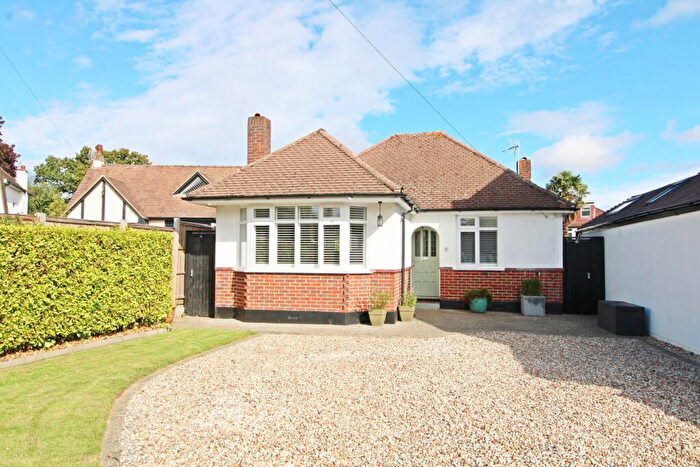 3 Bedroom Detached Bungalow For Sale In Elderslie Close, Beckenham, BR3