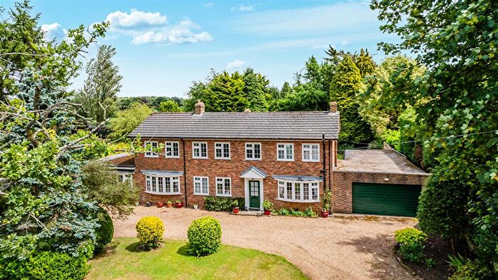 5 Bedroom Detached House For Sale In Lovelands Lane, Lower Kingswood, Tadworth, KT20