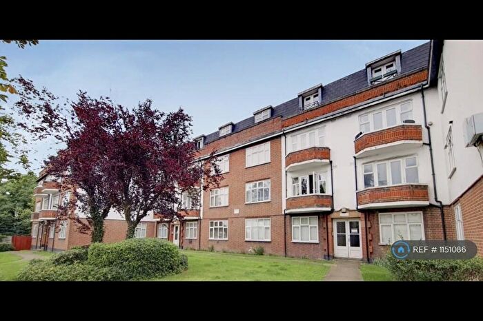 2 Bedroom Flat To Rent In Weihurst Court, Sutton, SM1