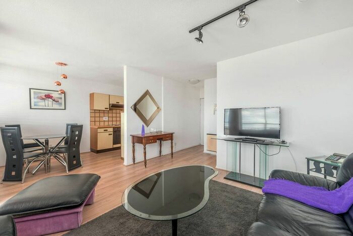 2 Bedroom Flat To Rent In Notting Hill Gate, Notting Hill, London, W11