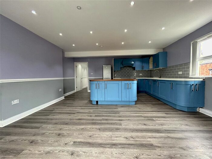 1 Bedroom Flat To Rent In Kirkstall Road, Kirkstall, Leeds, LS4