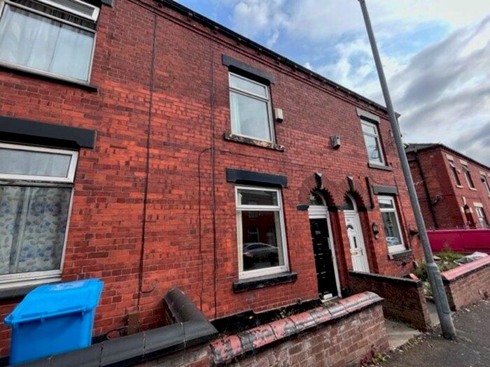 2 Bedroom Terraced House To Rent In Balfour Street, Oldham, OL4