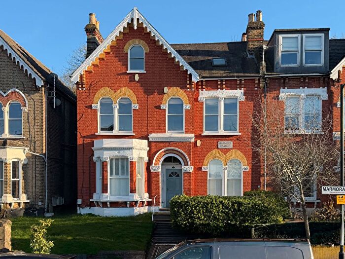 2 Bedroom Flat For Sale In Marmora Road, London, SE22