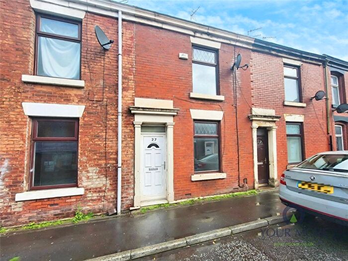 2 Bedroom Terraced House To Rent In New Wellington Street, Blackburn, Lancashire, BB2