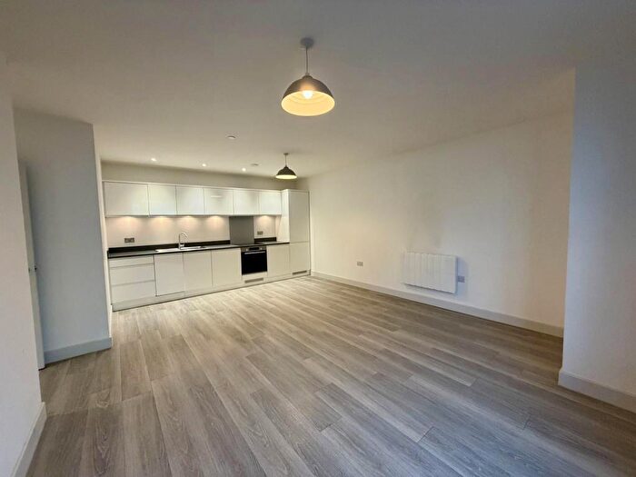 2 Bedroom Apartment To Rent In The Ring, Bracknell, RG12