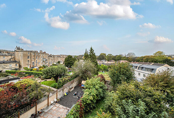1 Bedroom Apartment For Sale In Bathwick Street, Bath, Somerset, BA2