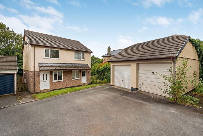 2 Bedroom Semi Detached House For Sale In Greenbank Close, Grampound Road, TR2