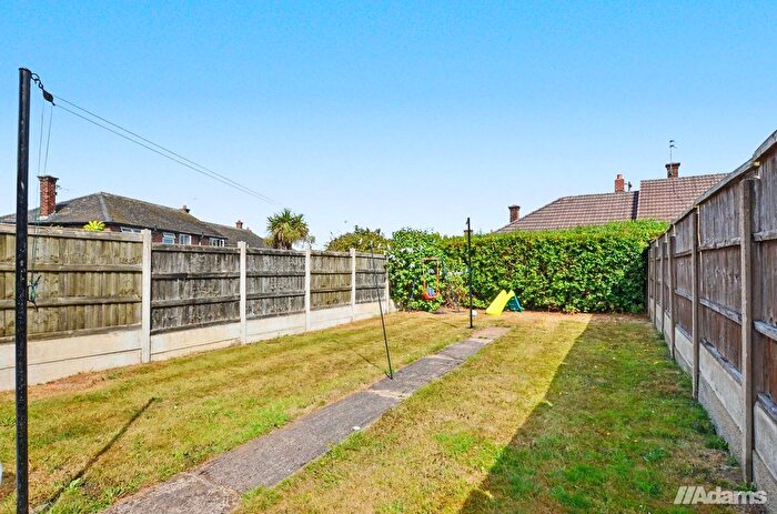 2 Bedroom Semi-detached House For Sale In Lingfield Road, Runcorn, WA7