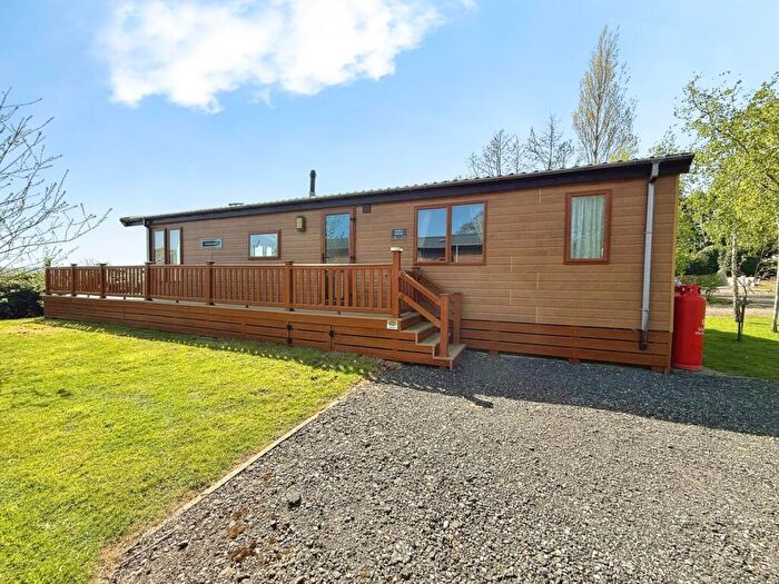 2 Bedroom House For Sale In Gatehouse Road, Ryde, PO33